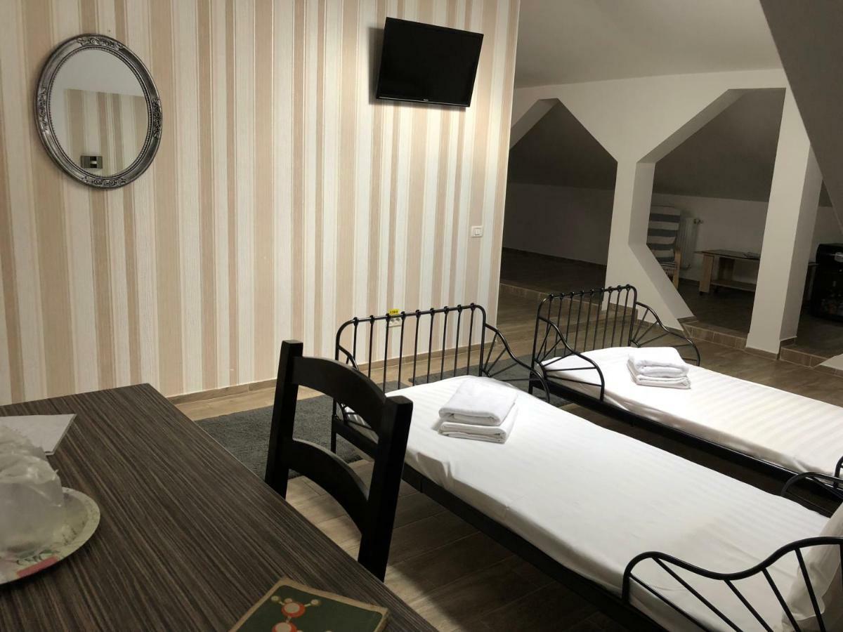 Hotel Nova Residence Popesti-Leordeni Buitenkant foto