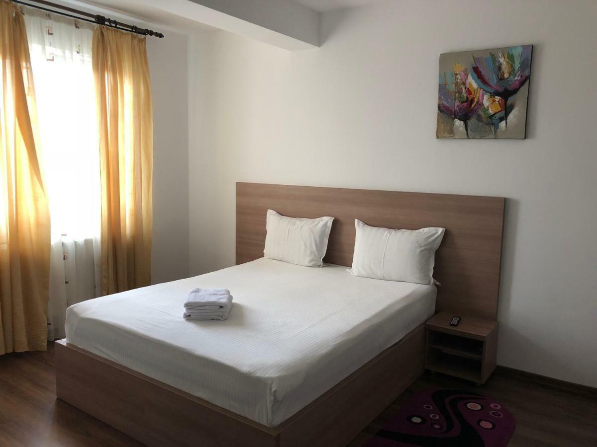 Hotel Nova Residence Popesti-Leordeni Buitenkant foto